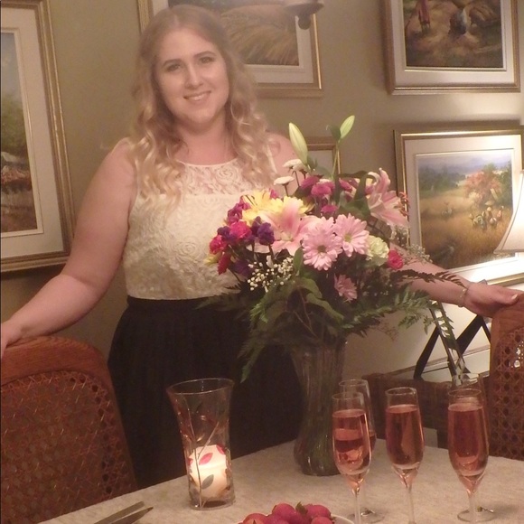 Meet your Posher, Maxine-amelie - Picture 2 of 4